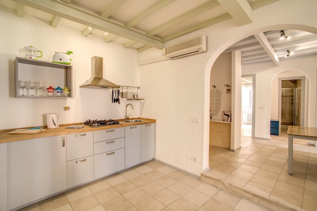 Three Bedroom Apartment Campo Dei Fiori روما المظهر الخارجي الصورة